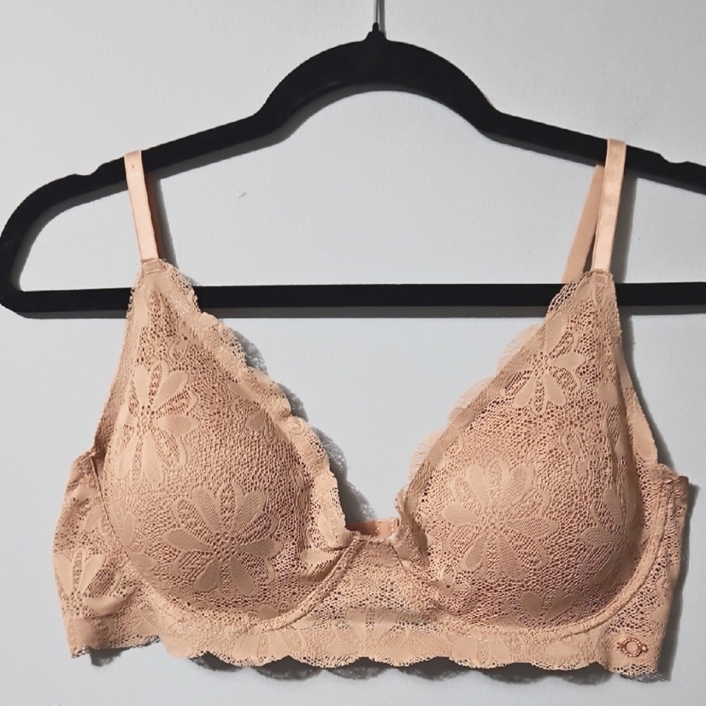 Danskin Intimates Elegant Lace Bralette in Peach With Removable Pads Size 38C